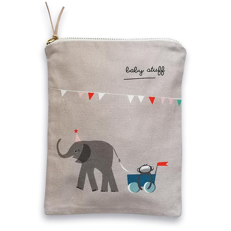 Friends pouch