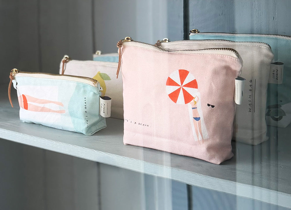 Life's a beach Washbag